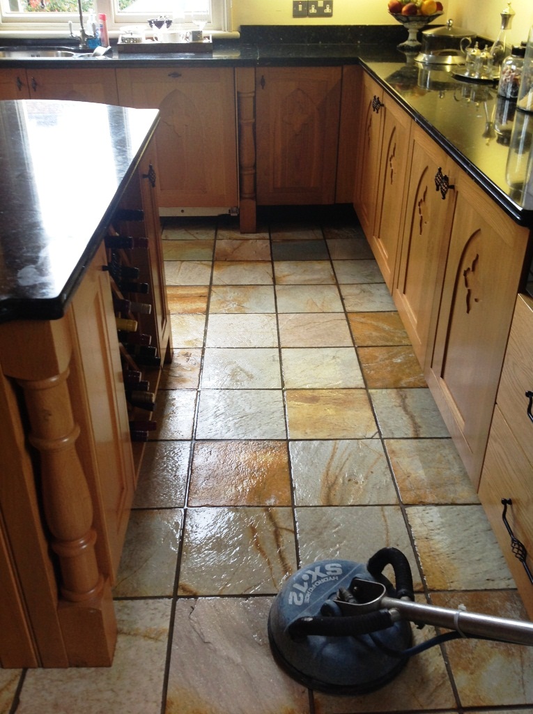 Harston Slate Tiled Floor Rinse 1